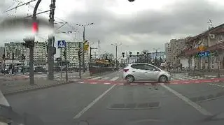 Kierowca jechał drogą rowerową. Może mu grozić pięć tysięcy złotych mandatu