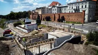 Toruń. Budowa pawilonów na Bulwarze Filadelfijskim została wstrzymana