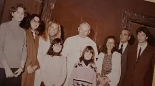 Emanuela Orlandi na zdjęciu z papieżem Janem Paweł II