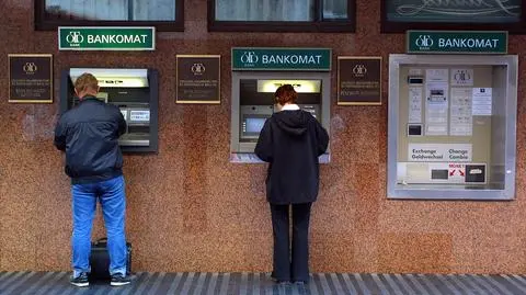 Przepis na inflacyjną katastrofę: dosypywanie pustego pieniądza do gospodarki i rozdawnictwo