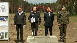 Mariusz Błaszczak i Mark Brzezinski w Powidzu