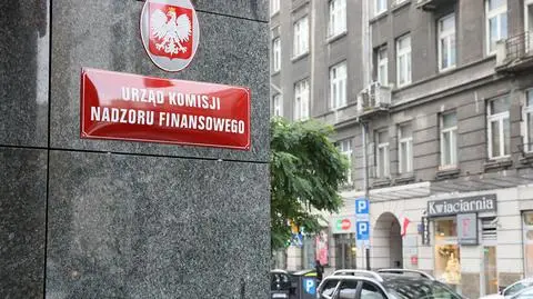 Troje posłów PO weszło z kontrolą poselską do Ministerstwa Finansów