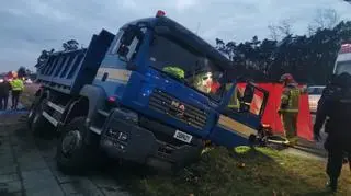 Śmiertelny wypadek w Łasku. Nie żyje kierowca