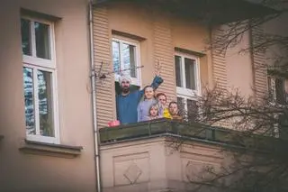 #zostańwdomu