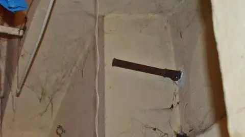 Mężczyzna chciał sprzedać rury na złom