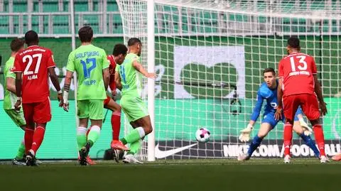 Bayern wykorzystał potknięcie wicelidera. 18-latek bohaterem