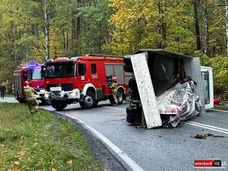 Zderzenie dwóch samochodów w Niechorzu