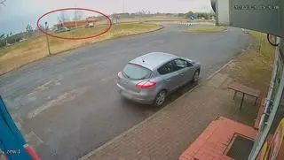 Moment zdarzenia widać na nagraniu z kamery monitoringu