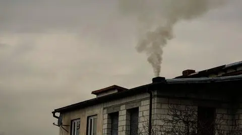 Alert RCB dla trzech województw. "Zrezygnuj z aktywności na zewnątrz"