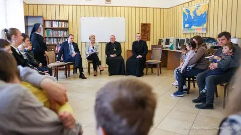 Перша леді на зустрічі з біженцями