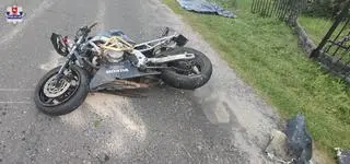 19-latek stracił panowanie nad motocyklem zaraz po tym jak wyprzedził inny pojazd