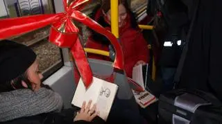 Lektury są różne od literatury pięknej po baśnie dla dzieci, a nawet tomiki poezji
