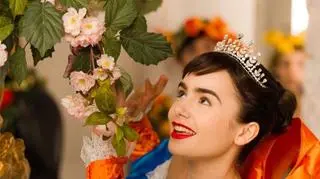 Lily Collins