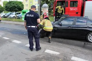 Zasłabł za kierownicą i uderzył w inne samochody