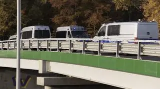 W czwartek służby ponownie pojawiły się na wiadukcie prowadzącym z gdyńskiego Fikakowa do lasu