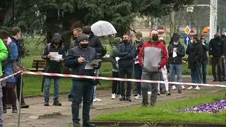Kolejki do szczepień