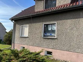 Sąsiadów zaniepokoiło otwarte okno