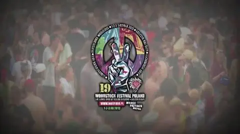 Pasażerowie jeżdzą na festiwal Woodstock starymi przeładowanymi pociągami