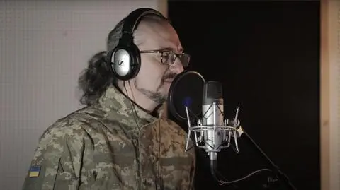 Jego "Bayraktar" stał się hitem i symbolem oporu. Ukraiński artysta o walce z "ruskimi trollami" 