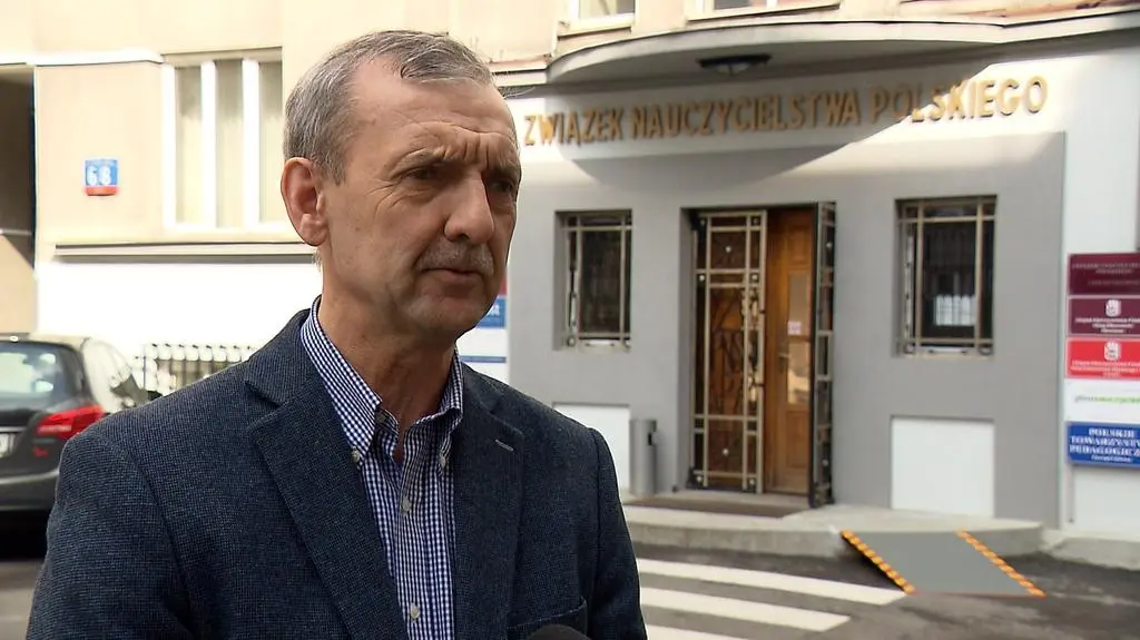 Broniarz: przepraszam za słowa o potężnym orężu w rękach nauczycieli