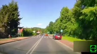 Wyprzedzał jadąc ścieżką rowerową