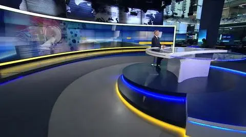 8NOWICKI