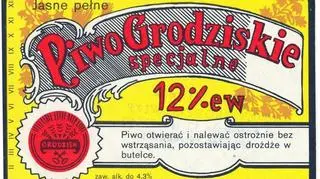 Na etykiecie zwracano uwagę na ostrożne nalewanie