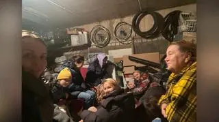 Julia Janczar z rodziną w schronie