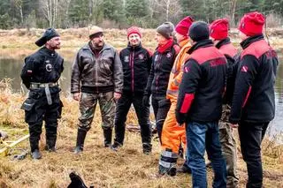 Odprawa przed rozpoczęciem prac na dnie Narwi