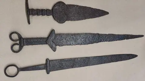 Three ancient swords found in a parcel sent from Ukraine