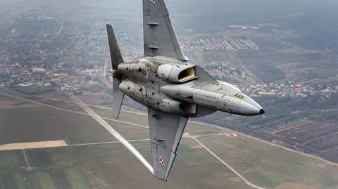 M-346 Bielik w locie
