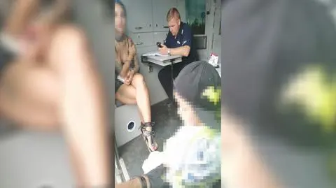 Nie ma prawa jazdy, wiozła dwuletniego syna. Wcześniej tego dnia zatrzymany został jej mąż 