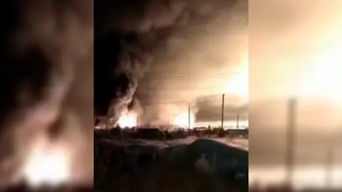 Duży pożar rosyjskiego pola kondensatu ropy i gazu