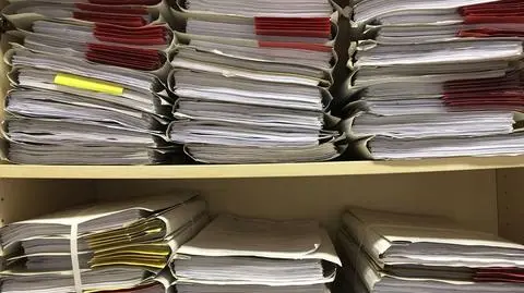 Księgowa usłyszała 149 zarzutów. "Przelewała środki na swoje konto, wzbogaciła się o ponad milion złotych"