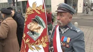 Nie zabrakło sztandarów patriotycznych