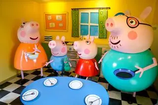Świnka Peppa z rodziną