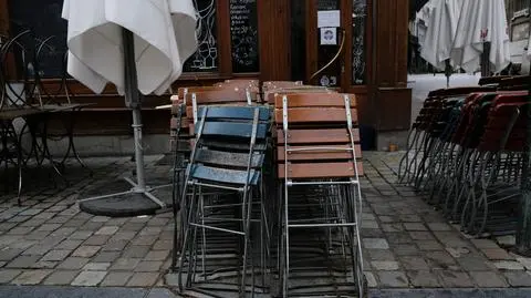 Znikają na masową skalę. "Klientom coraz trudniej zaakceptować kolejne podwyżki cen"