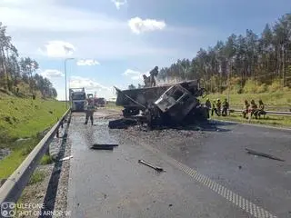 Zderzenie dwóch ciężarówek na S5 pod Bydgoszczą