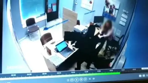 Napad nożownika na parabank
