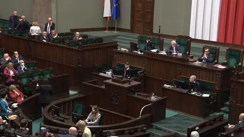 "Chcecie się przytulić do pamięci o Janie Pawle II. To jest coś podłego"