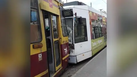 Zderzenie dwóch tramwajów w Łodzi. Policja: osiem osób poszkodowanych