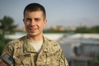 Pete Buttigieg służył w Afganistanie