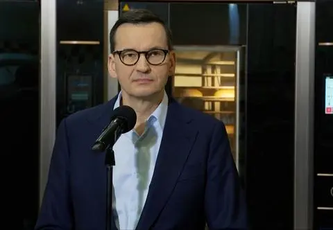 Premier dziękuje Czarnkowi za "uczciwe kryteria". Terlecki: albo ktoś służy Polsce, albo jej szkodzi