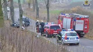 Pasażerka pojazdu z obrażeniami ciała trafiła do szpitala