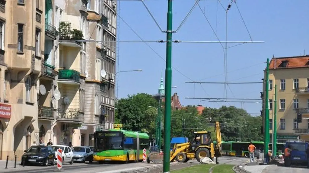 Zielone torowisko dodaje koloru ul