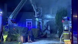 Wybuch butli z gazem uszkodził strażackie samochody