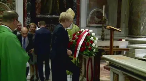 Prezydent Duda przy grobie św