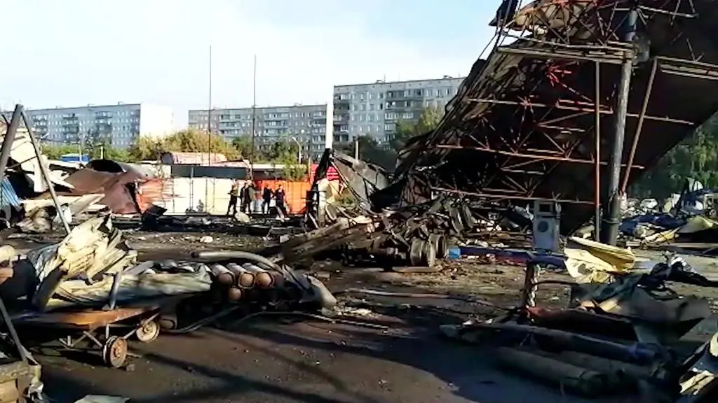 Skala zniszczeń po eksplozji i pożarze 