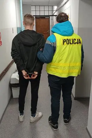 18-latek z Gdańska zatrzymany za kradzież auta