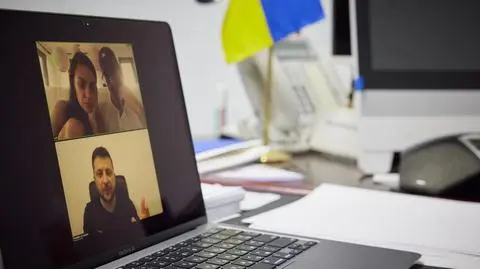 Prezydent Ukrainy rozmawiał z Milą Kunis i Ashtonem Kutcherem. "Jestem im wdzięczny za wsparcie"